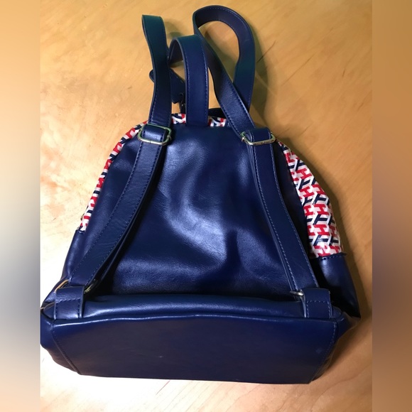 Tommy Hilfiger Women’s Small Backpack Purse - Picture 7 of 8